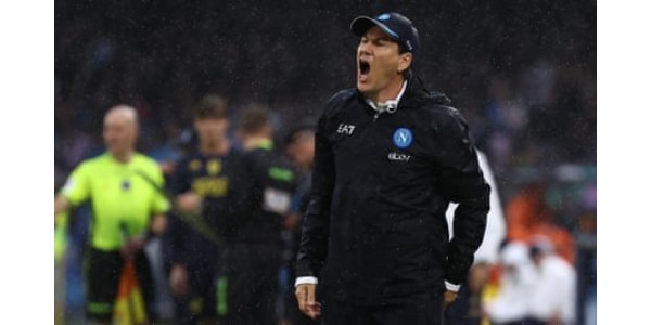 Les joueurs de Naples ne parviennent pas à retenir l'entraîneur Rudi Garcia Les joueurs de Naples ne parviennent pas à retenir l'entraîneur Rudi Garcia